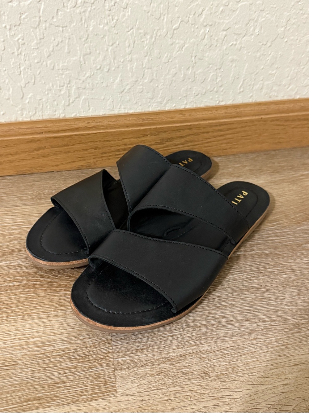 Patina Portland Leather Flat Slide Two Strap Sandals Black Leather Size US8 EU38